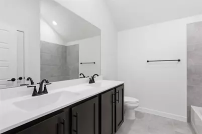 4645 Commack Drive, Fort Worth, TX 76135 - Photo 20