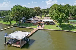 105 Blue Water Cir, Mabank, TX 75156 - Photo 1