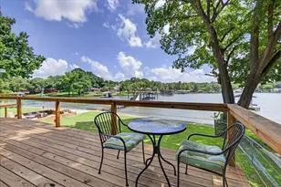 105 Blue Water Cir, Mabank, TX 75156 - Photo 12