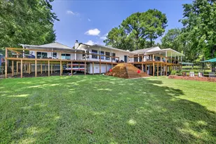 105 Blue Water Cir, Mabank, TX 75156 - Photo 2