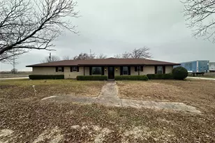 1477 Hcr 3242, Mount Calm, TX 76673 - Photo 1