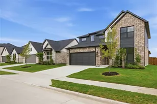 4620 Commack Dr, Fort Worth, TX 76135 - Photo 2