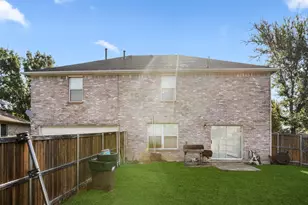 603 Zollman Ct, Lancaster, TX 75146 - Photo 4