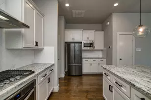 218 Wimberly St, Fort Worth, TX 76107 - Photo 10