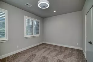 218 Wimberly St, Fort Worth, TX 76107 - Photo 18