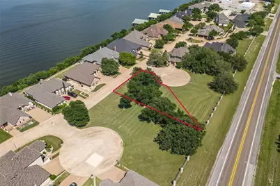 7002 Granite Bluff, Granbury, TX 76048 - Photo 18