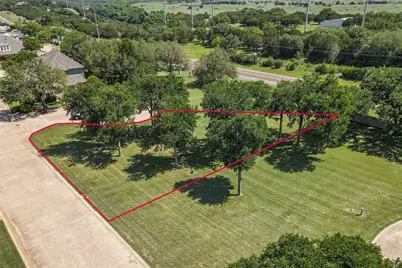 7002 Granite Bluff, Granbury, TX 76048 - Photo 2