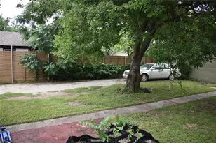 811 Buckalew St, Dallas, TX 75208 - Photo 32