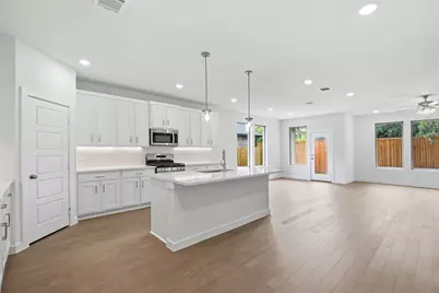 4641 Commack Drive, Fort Worth, TX 76135 - Photo 16