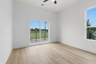 3031 Valentine St, Dallas, TX 75215 - Photo 24