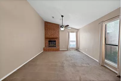 935 Cedarland Boulevard, Arlington, TX 76011 - Photo 12