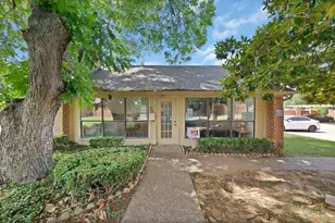 935 Cedarland Blvd, Arlington, TX 76011 - Photo 32