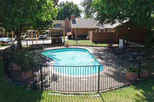 935 Cedarland Blvd, Arlington, TX 76011 - Photo 30
