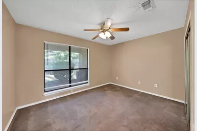 935 Cedarland Boulevard, Arlington, TX 76011 - Photo 20