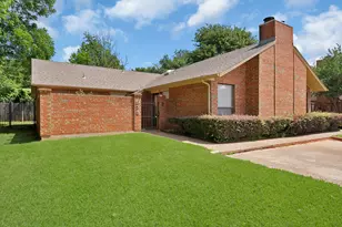 935 Cedarland Blvd, Arlington, TX 76011 - Photo 1
