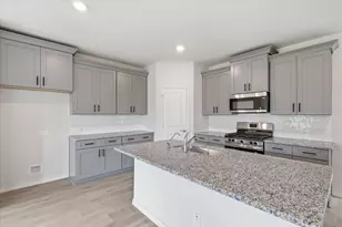 905 Collegiate Dr, Little Elm, TX 75068 - Photo 12