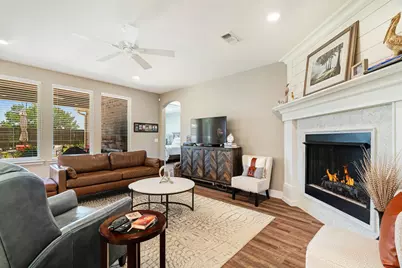 1040 Cannon Place, Paris, TX 75462 - Photo 2