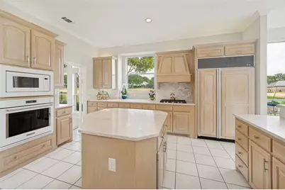 820 Parkwood Court, McKinney, TX 75072 - Photo 12