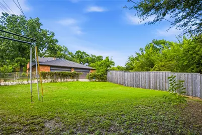9351 Highedge Circle, Dallas, TX 75238 - Photo 30