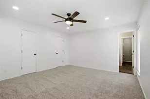 9351 Highedge Cir, Dallas, TX 75238 - Photo 18