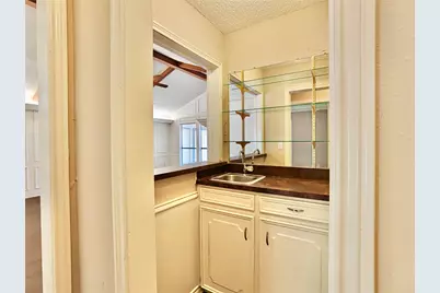 2103 Marin, Carrollton, TX 75006 - Photo 6