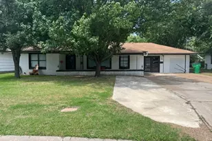 1211 Belmont St, Gainesville, TX 76240 - Photo 1