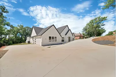 1405 Apache Court, Joshua, TX 76058 - Photo 4