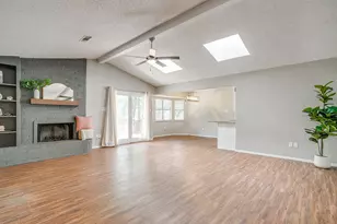 7612 Ripple Creek Ct, Fort Worth, TX 76120 - Photo 6