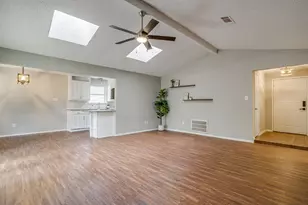 7612 Ripple Creek Ct, Fort Worth, TX 76120 - Photo 8