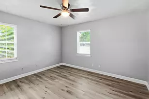 612 Aransas Dr, Euless, TX 76039 - Photo 10