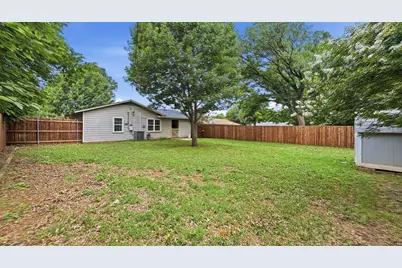612 Aransas Drive, Euless, TX 76039 - Photo 20