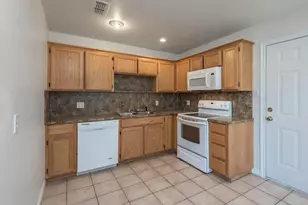 107 Bryant St, Pottsboro, TX 75076 - Photo 10