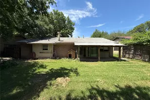 115 Price Dr, Lewisville, TX 75067 - Photo 10