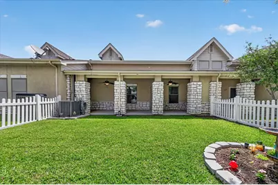815 Earhart Avenue, Grand Prairie, TX 75051 - Photo 30