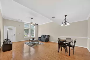 815 Earhart Ave, Grand Prairie, TX 75051 - Photo 12