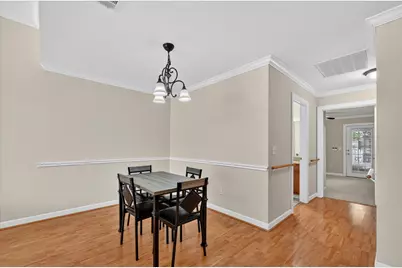 815 Earhart Avenue, Grand Prairie, TX 75051 - Photo 10