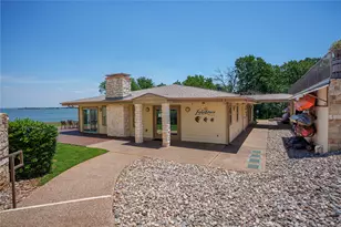 500 Waters Edge Dr, Lake Dallas, TX 75065 - Photo 32