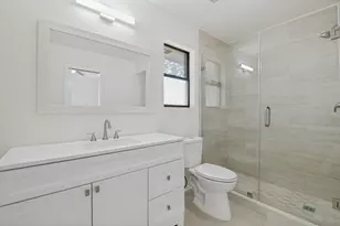 1905 Lakeview Dr, Grand Prairie, TX 75051 - Photo 14