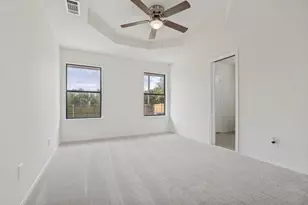 1905 Lakeview Dr, Grand Prairie, TX 75051 - Photo 12