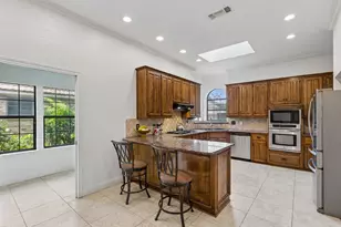 1909 Pecan Ridge Dr, Rowlett, TX 75088 - Photo 4