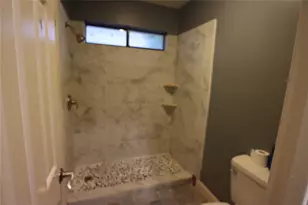 3302 Westgrove Dr, Arlington, TX 76001 - Photo 24