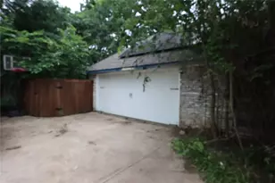 3302 Westgrove Dr, Arlington, TX 76001 - Photo 38
