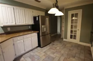 3302 Westgrove Dr, Arlington, TX 76001 - Photo 14