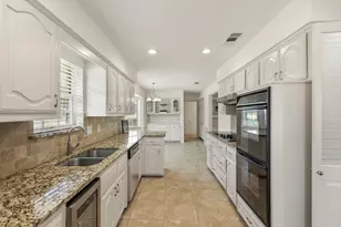 242 Woodcrest Dr, Richardson, TX 75080 - Photo 10