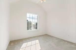 3019 Riverwood Ln, Grand Prairie, TX 75052 - Photo 22