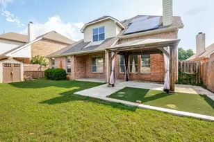 3019 Riverwood Ln, Grand Prairie, TX 75052 - Photo 2