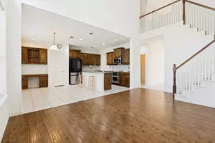 3019 Riverwood Ln, Grand Prairie, TX 75052 - Photo 8