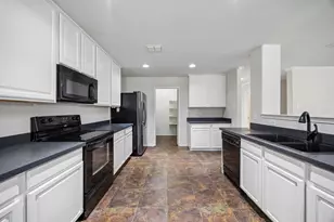 513 Laurel Ln, Fate, TX 75087 - Photo 4