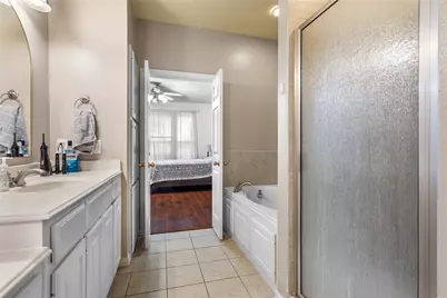 172 High School Drive, Lewisville, TX 75057 - Photo 18