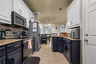 172 High School Dr, Lewisville, TX 75057 - Photo 12